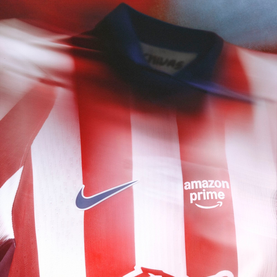 Chivas Nike Women's 2026/27 Home Stadium Replica Jersey - White/Red thumbnail 7